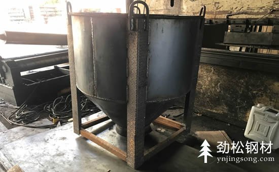 混凝土料斗設備的選擇