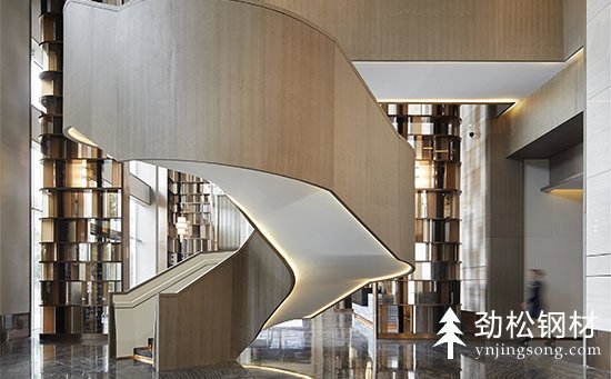 云南昆明圓弧形樓梯設(shè)計及尺寸，既美觀又大氣